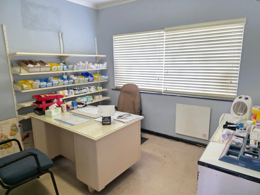 Commercial Property for Sale in Ravensmead Western Cape